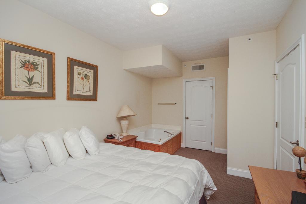 بيدجن فورج Golfview Vacation Rentals At Golfview Resort الغرفة الصورة