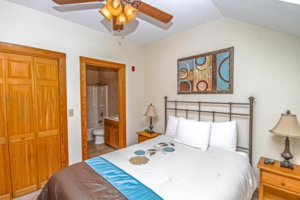 بيدجن فورج Golfview Vacation Rentals At Golfview Resort الغرفة الصورة